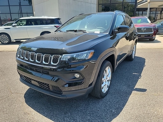 2023 Jeep Compass Latitude Lux - Photo 7