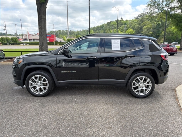 2023 Jeep Compass Latitude Lux - Photo 11