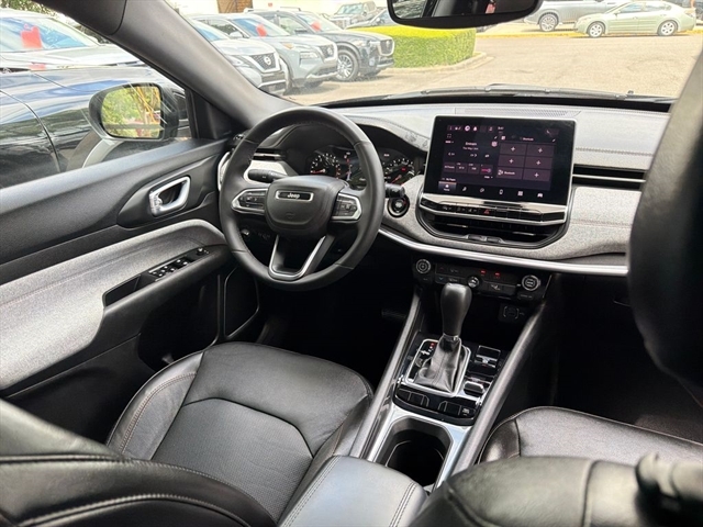 2023 Jeep Compass Latitude Lux - Photo 41