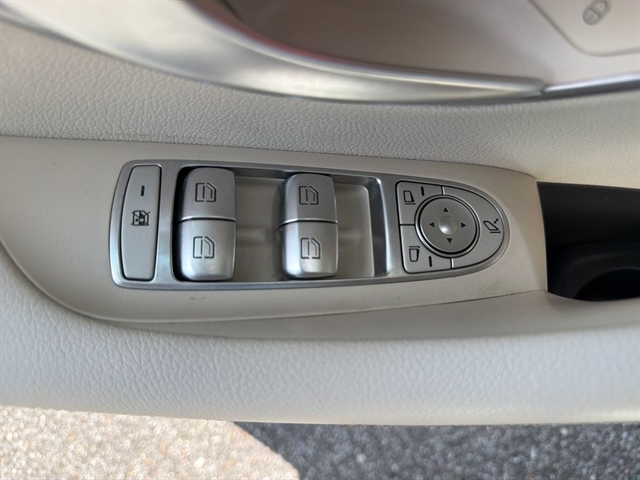 2023 Mercedes-Benz E-Class E350 - Photo 29