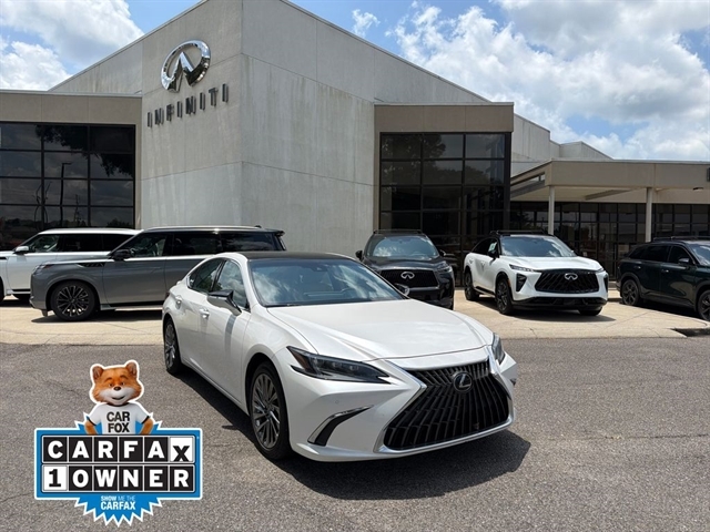 2024 Lexus ES 350 350 Ultra Luxury's photo