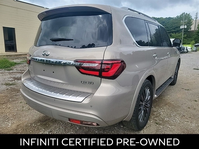 2023 INFINITI QX80 Sensory 4WD - Photo 7