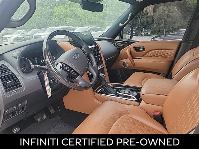 2023 INFINITI QX80 Sensory 4WD - Photo 9