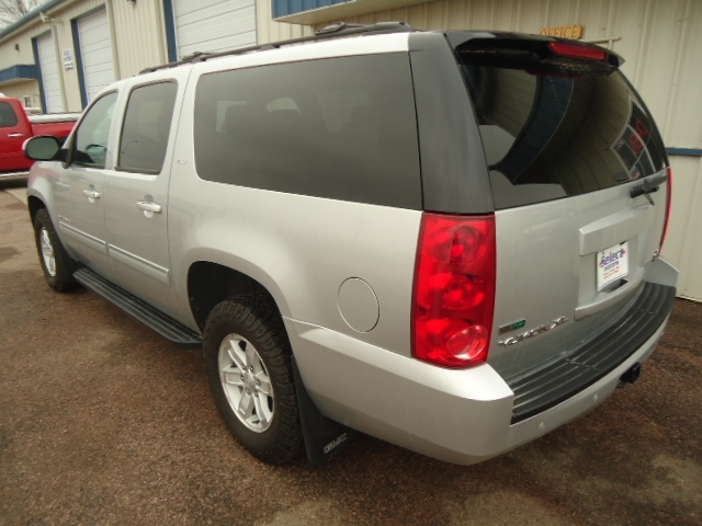 2012 GMC Yukon 4WD 1/2 Ton SLT (4SA)'s photo