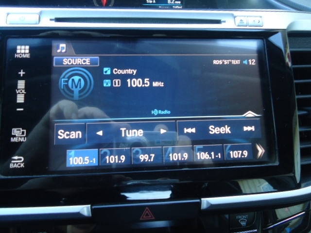 2016 Honda Accord EX-L - Photo 18