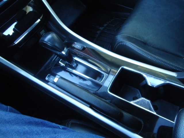 2016 Honda Accord EX-L - Photo 21