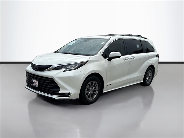 2021 TOYOTA SIENNA