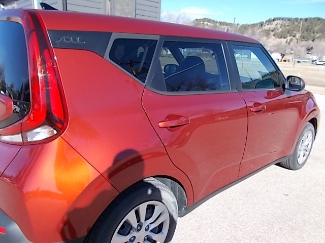 2022 Kia Soul LX - Photo 30