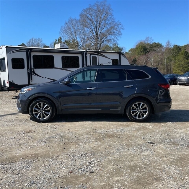 Stock 24080 USED 2017 Hyundai Santa Fe Queensbury, NY The Car Shoppe