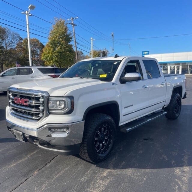 2017 GMC Sierra 1500 SLT's photo