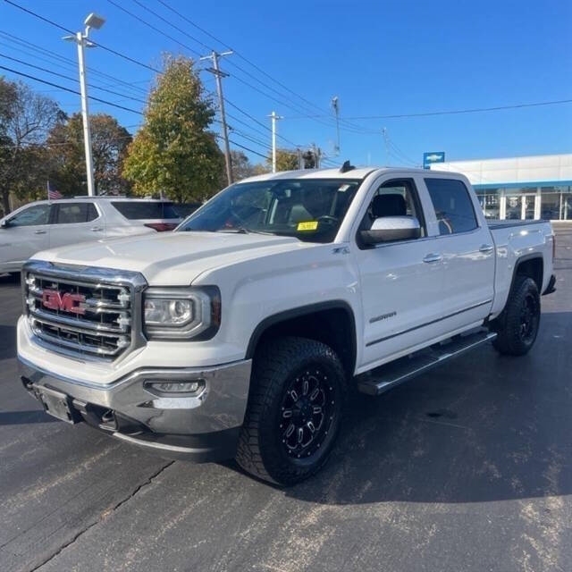 2017 GMC Sierra 1500 SLT's photo