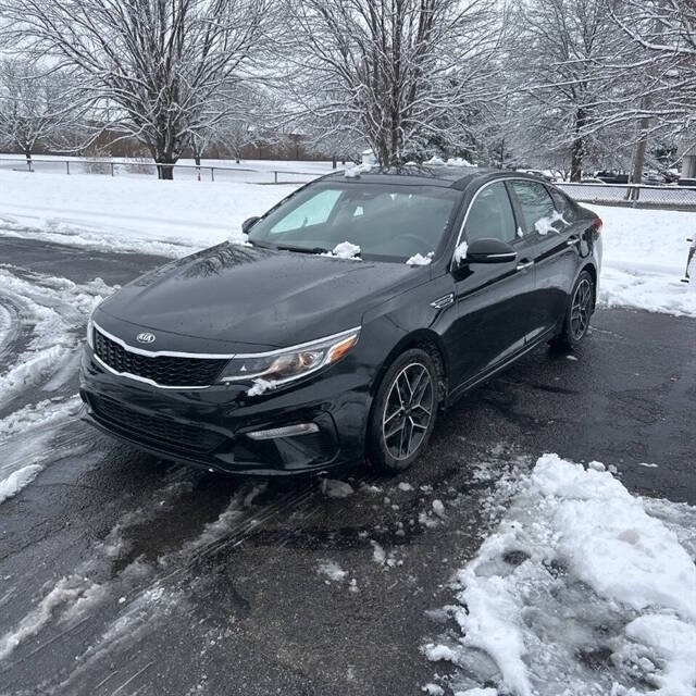 2020 Kia Optima SE's photo