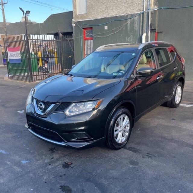 2016 Nissan Rogue SV's photo