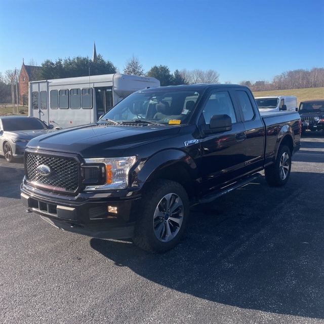 2019 Ford F-150 XL's photo