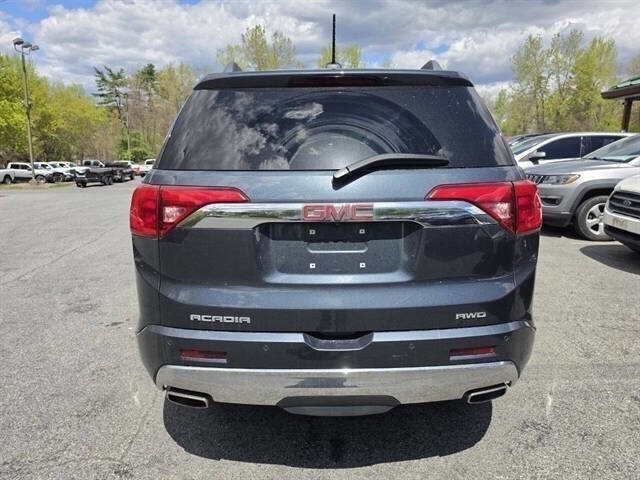 2019 GMC Acadia Denali - Photo 6