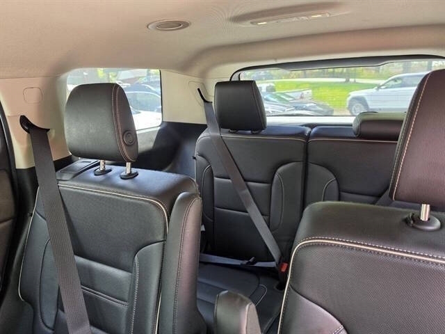 2019 GMC Acadia Denali - Photo 12