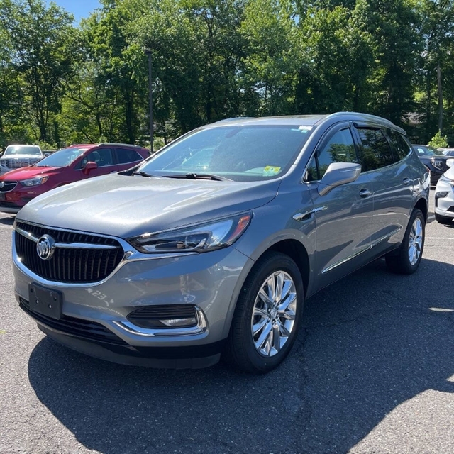 2021 Buick Enclave Essence AWD's photo