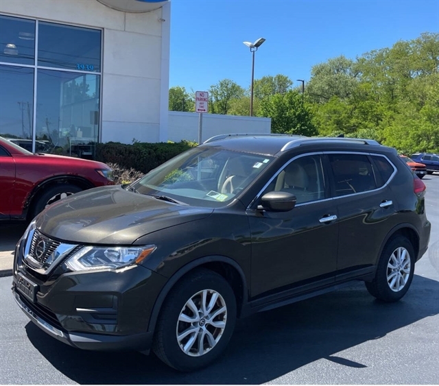 2017 Nissan Rogue SV AWD's photo