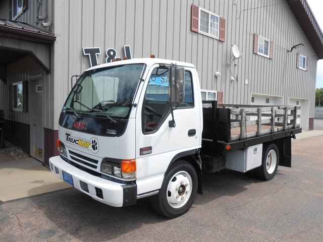 2001 GMC W5500
