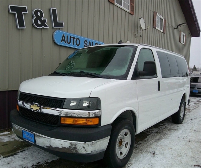 2012 Chevrolet Express's photo