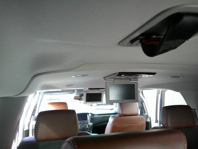 2019 Chevrolet Suburban Premier - Photo 12