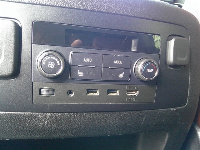 2019 Chevrolet Suburban Premier - Photo 19