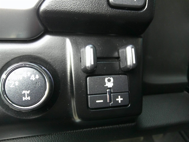 2019 Chevrolet Suburban Premier - Photo 30