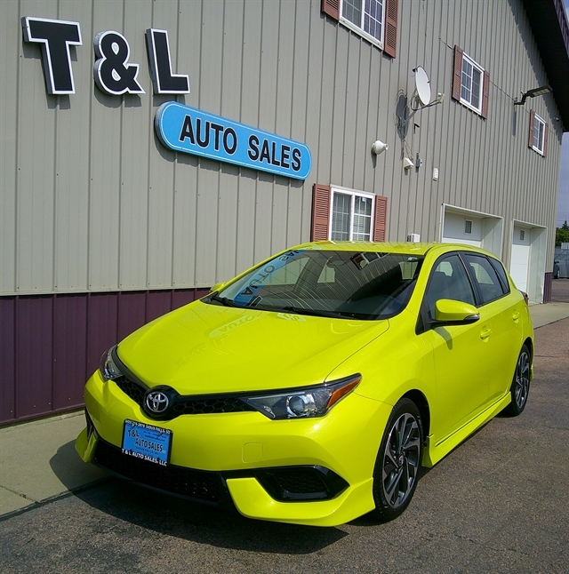 2017 Toyota Corolla iM CVT's photo