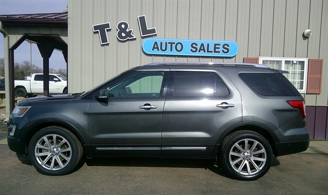 2017 Ford Explorer Limited 4WD's photo