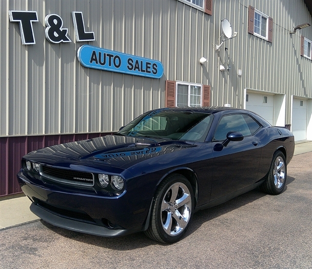 2014 Dodge Challenger SXT's photo