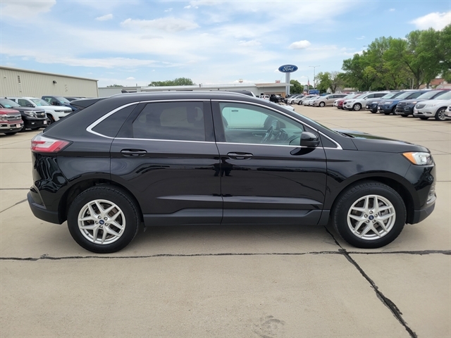 Used 2022 Ford Edge SEL with VIN 2FMPK4J95NBA25491 for sale in Vermillion, SD