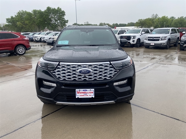Used 2021 Ford Explorer Platinum with VIN 1FM5K8HC3MGB50061 for sale in Vermillion, SD