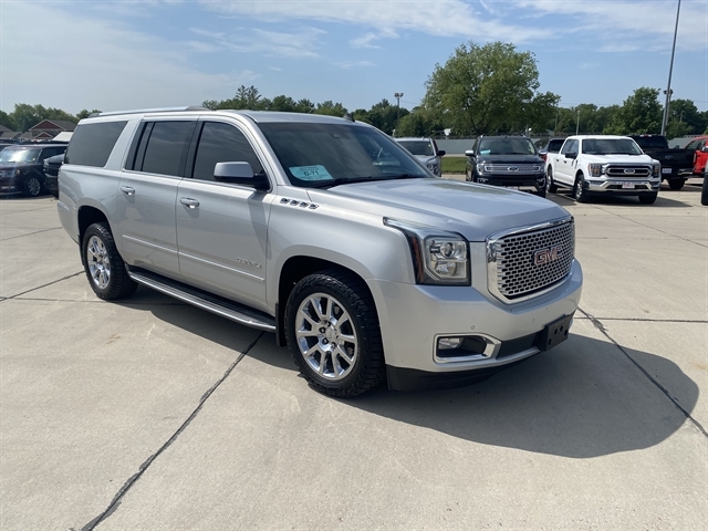Used 2015 GMC Yukon XL Denali with VIN 1GKS2JKJ2FR127159 for sale in Vermillion, SD