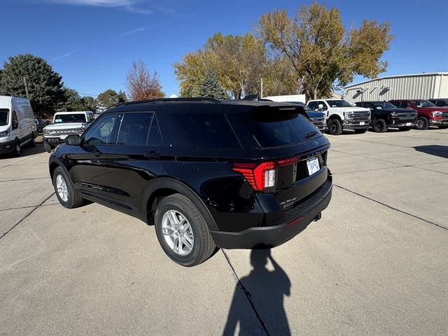 2026 Ford Explorer photo 4