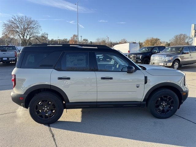 2025 Ford Bronco Sport Big Bend photo 2