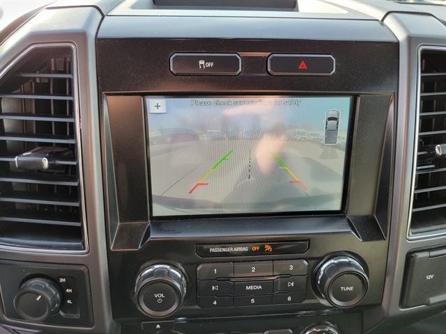 2017 Ford F-150 XLT photo 4