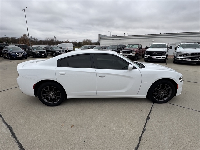 2018 Dodge Charger GT photo 3