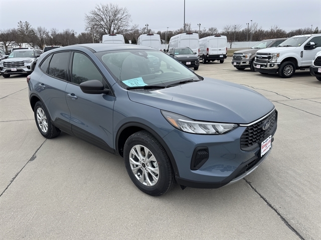 2026 Ford Escape Base's photo