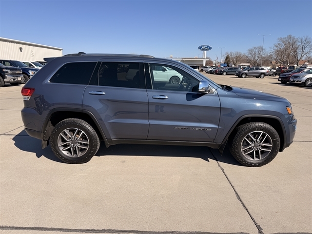 Used 2020 Jeep Grand Cherokee Limited with VIN 1C4RJFBG9LC297919 for sale in Vermillion, SD