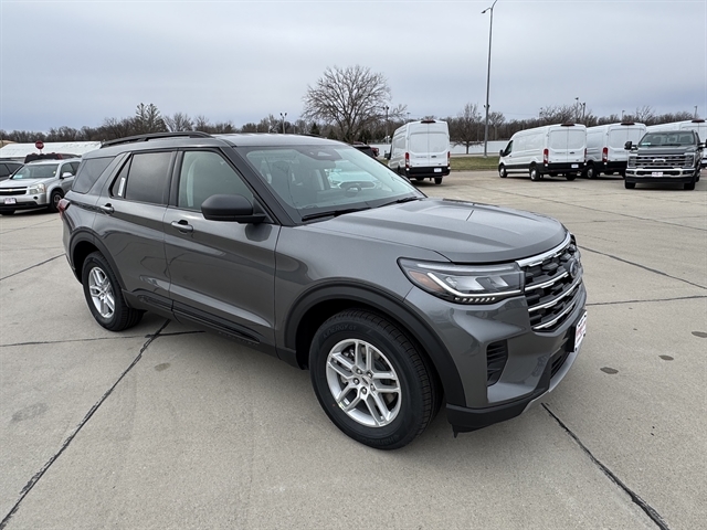 2026 Ford Explorer Active 4WD's photo