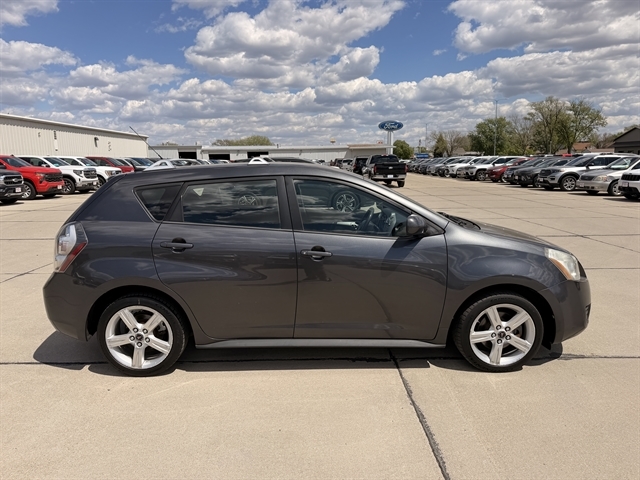 2009 Pontiac Vibe AWD's photo
