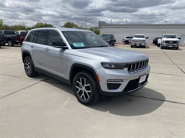 2024 Jeep Grand Cherokee Limited 4x4's photo