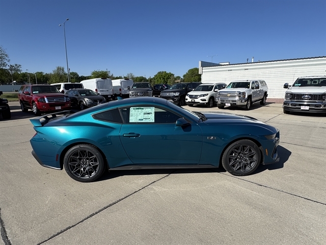 2026 Ford Mustang GT Fastback's photo