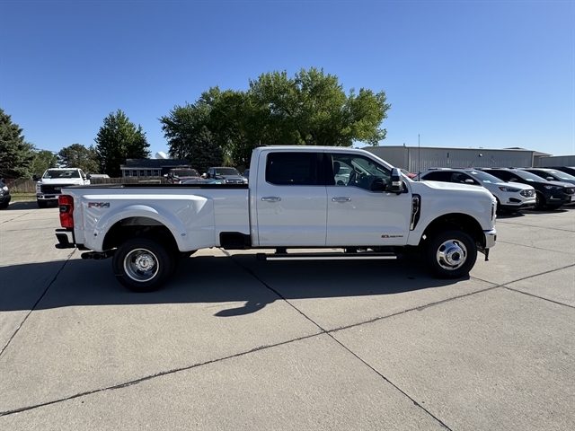 2026 Ford F-350 Lariat 4x4 Crew Cab 8' Box DRW's photo