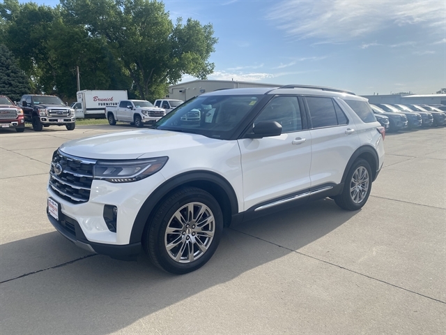 2025 Ford Explorer Active 4WD (PL535)'s photo