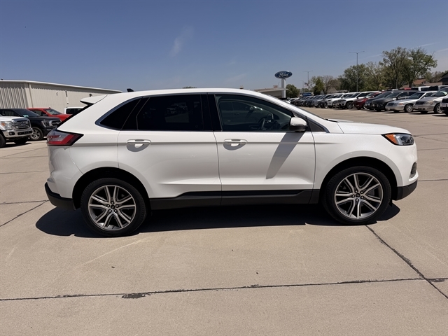 2024 Ford Edge Titanium AWD's photo