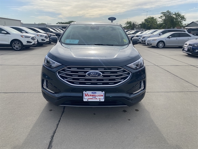 2024 Ford Edge Titanium AWD's photo