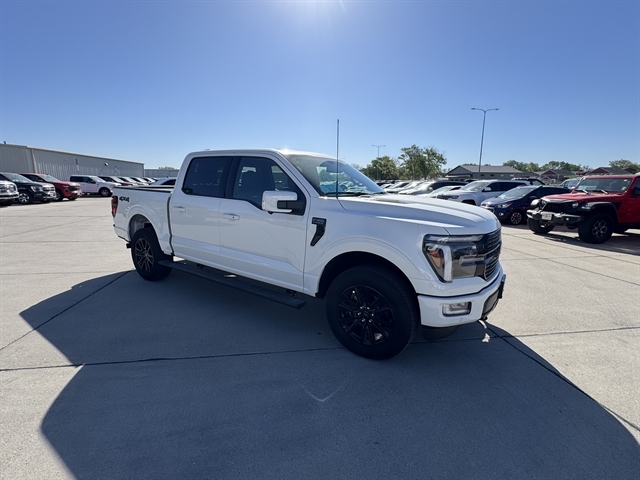 2026 Ford F-150 Platinum 4x4 SuperCrew 5-1/2 Box's photo
