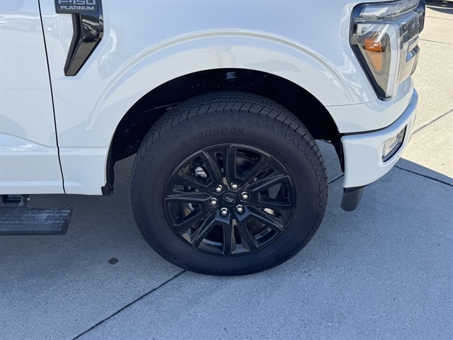 2026 Ford F-150 Platinum 4x4 SuperCrew 5-1/2 Box's photo