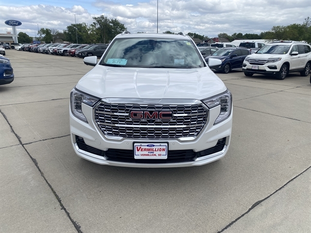 2022 GMC Terrain Denali AWD's photo